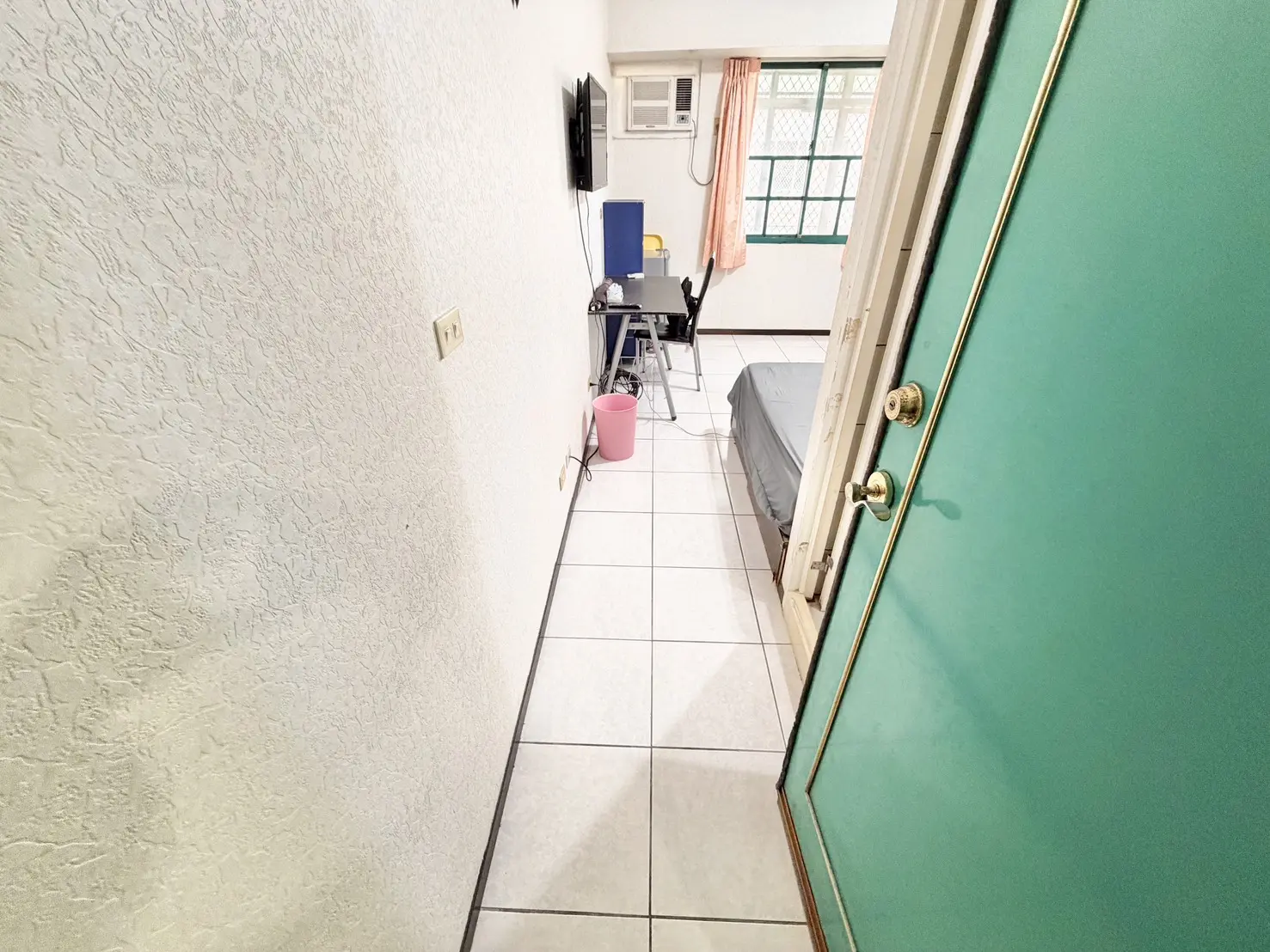 S 49905899 0
