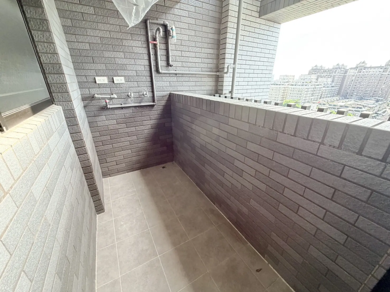 S 84582493 0