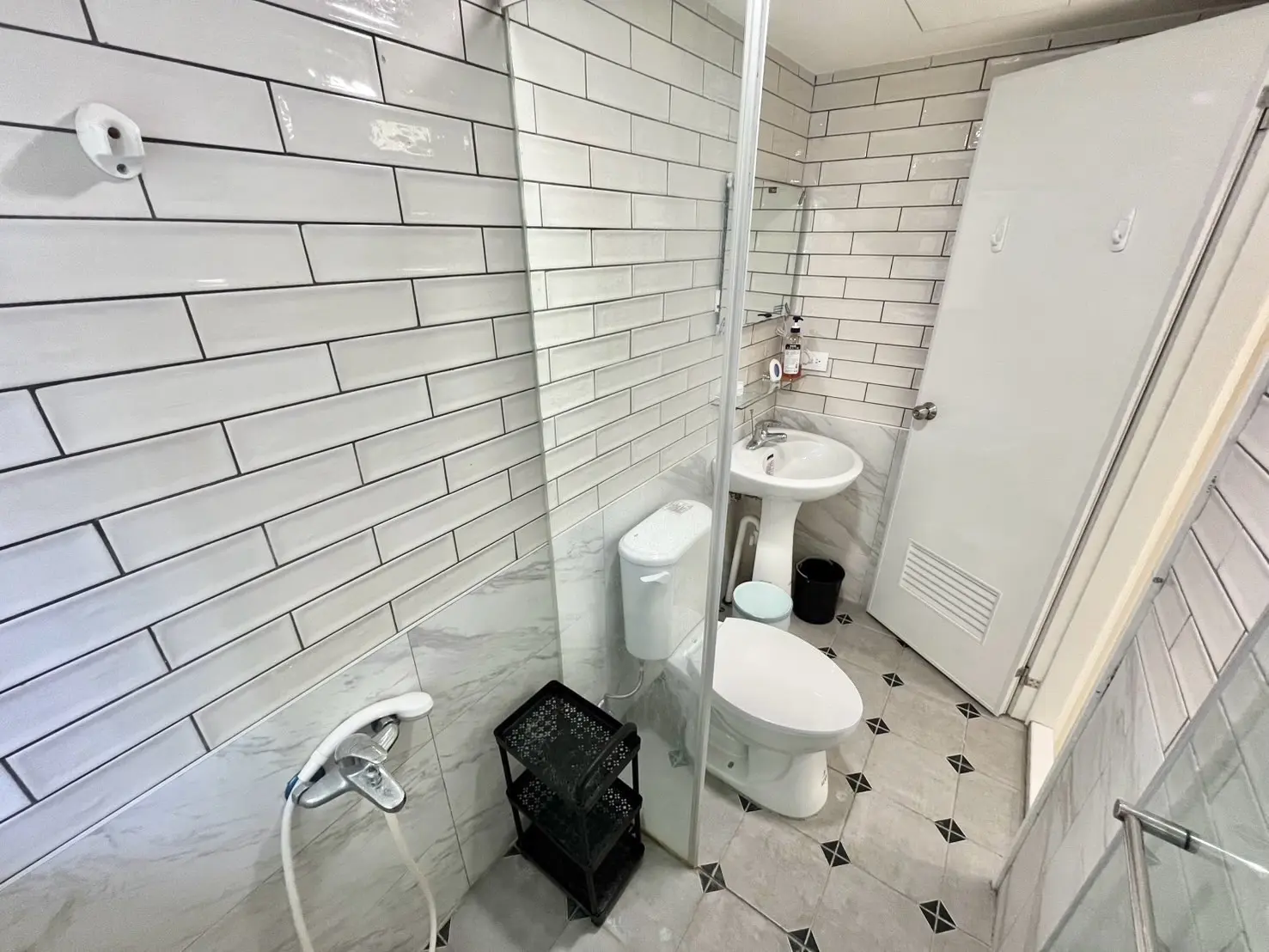 S 599695376 0