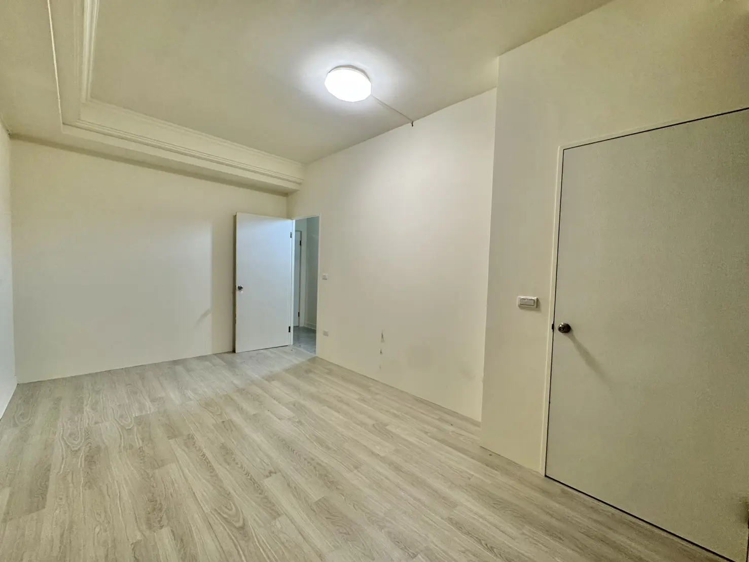 S 10829857 0