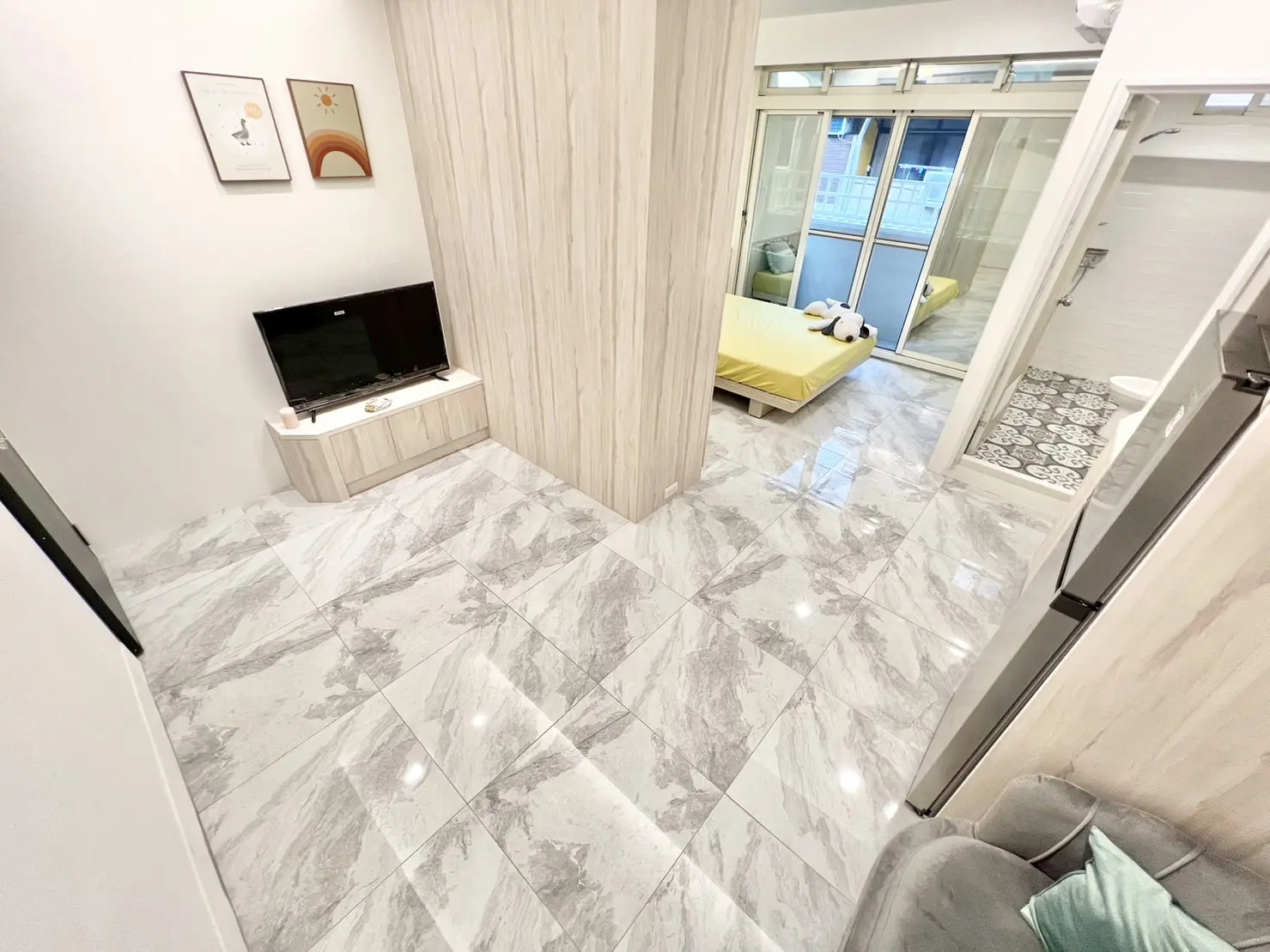 S 49889716 0
