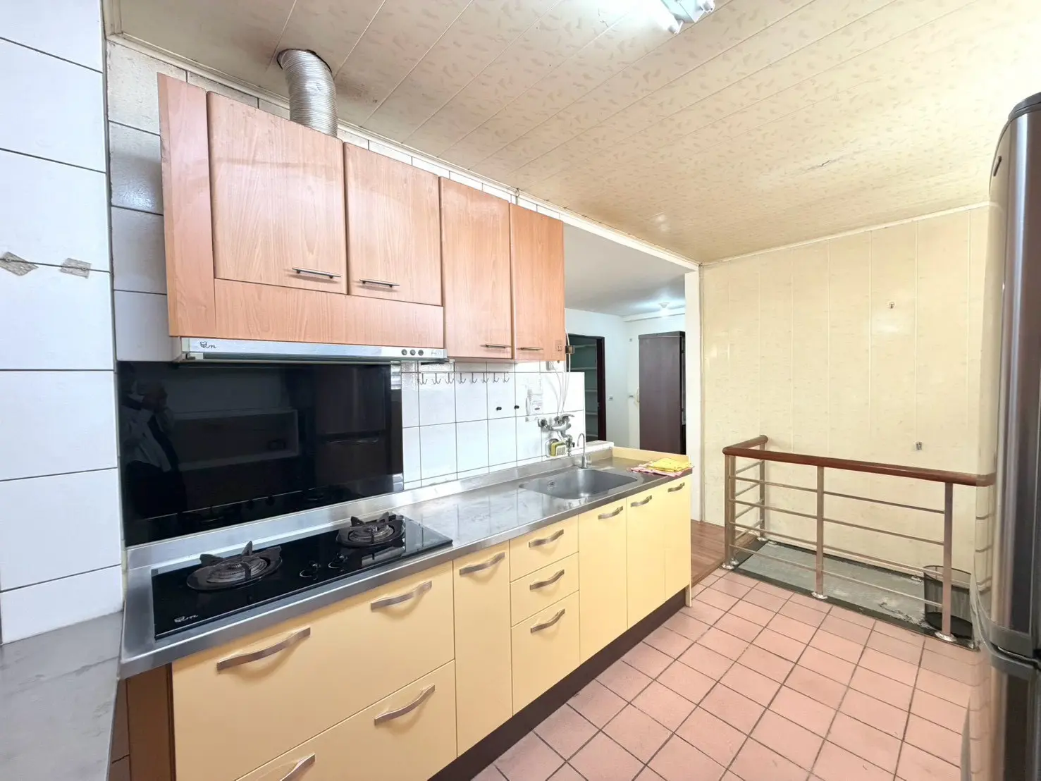 S 76357688 0