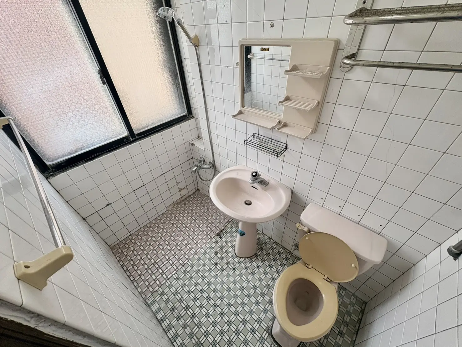 S 47718441 0