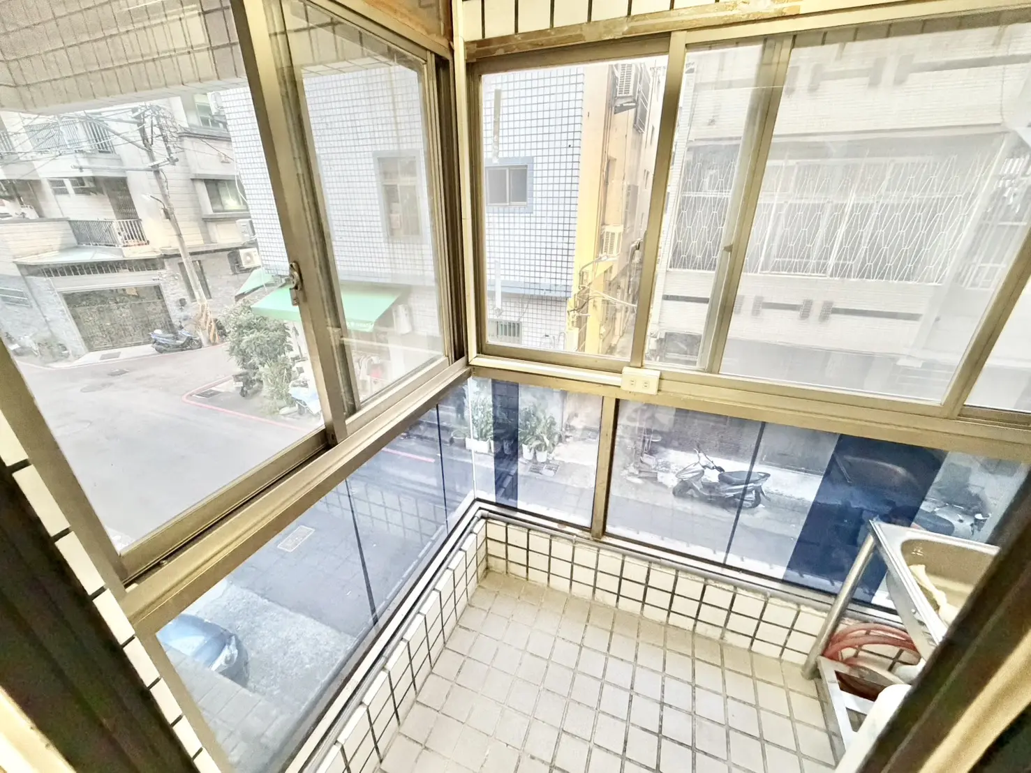 S 89596656 0