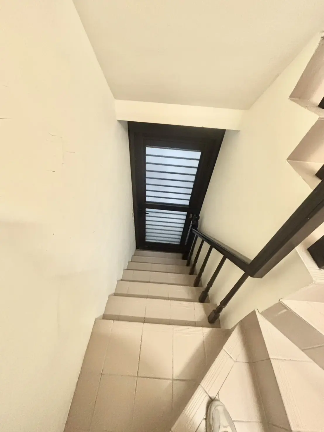 S 239280261 0