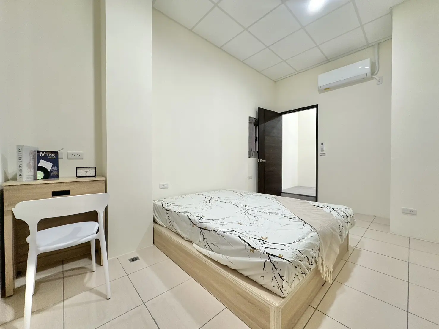 S 90488935 0
