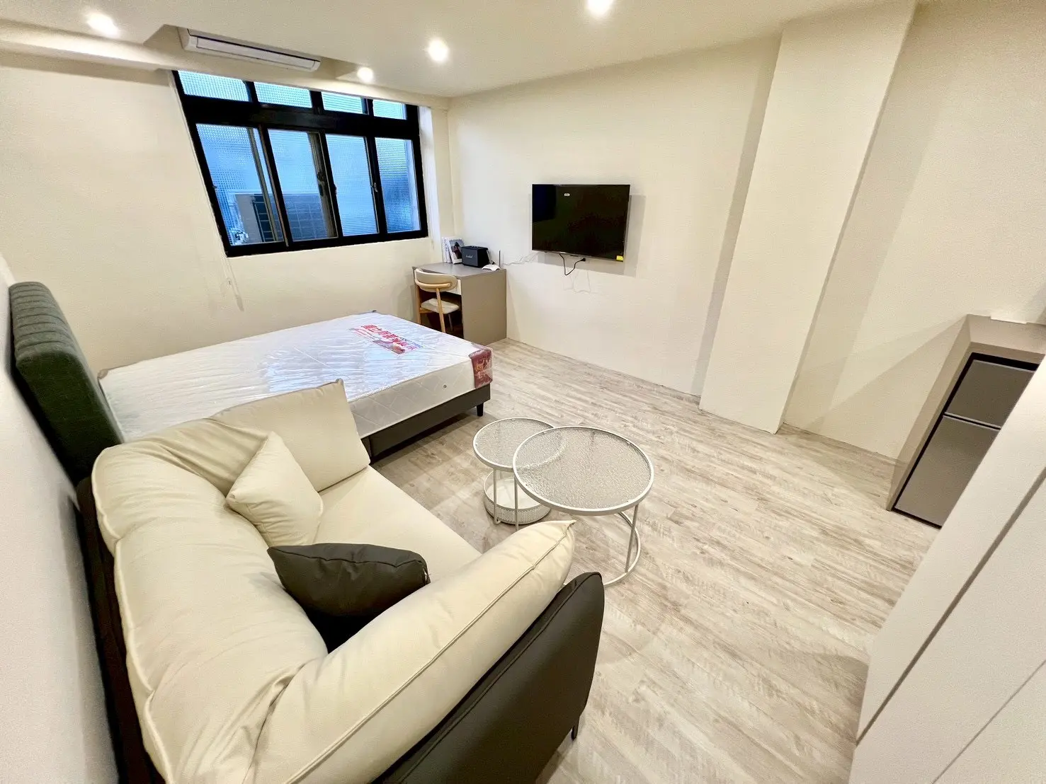 S 607428660 0