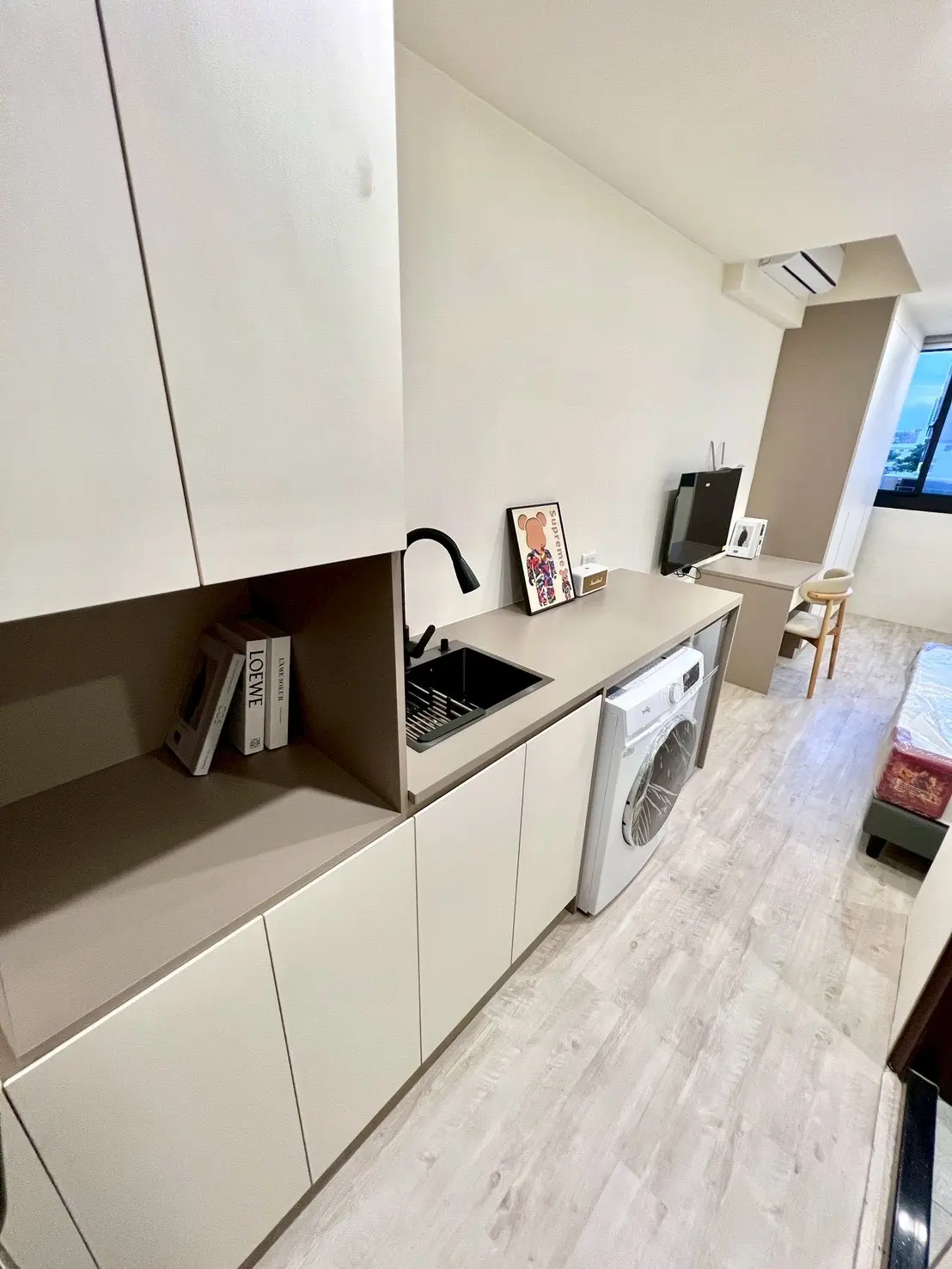 S 607428643 0