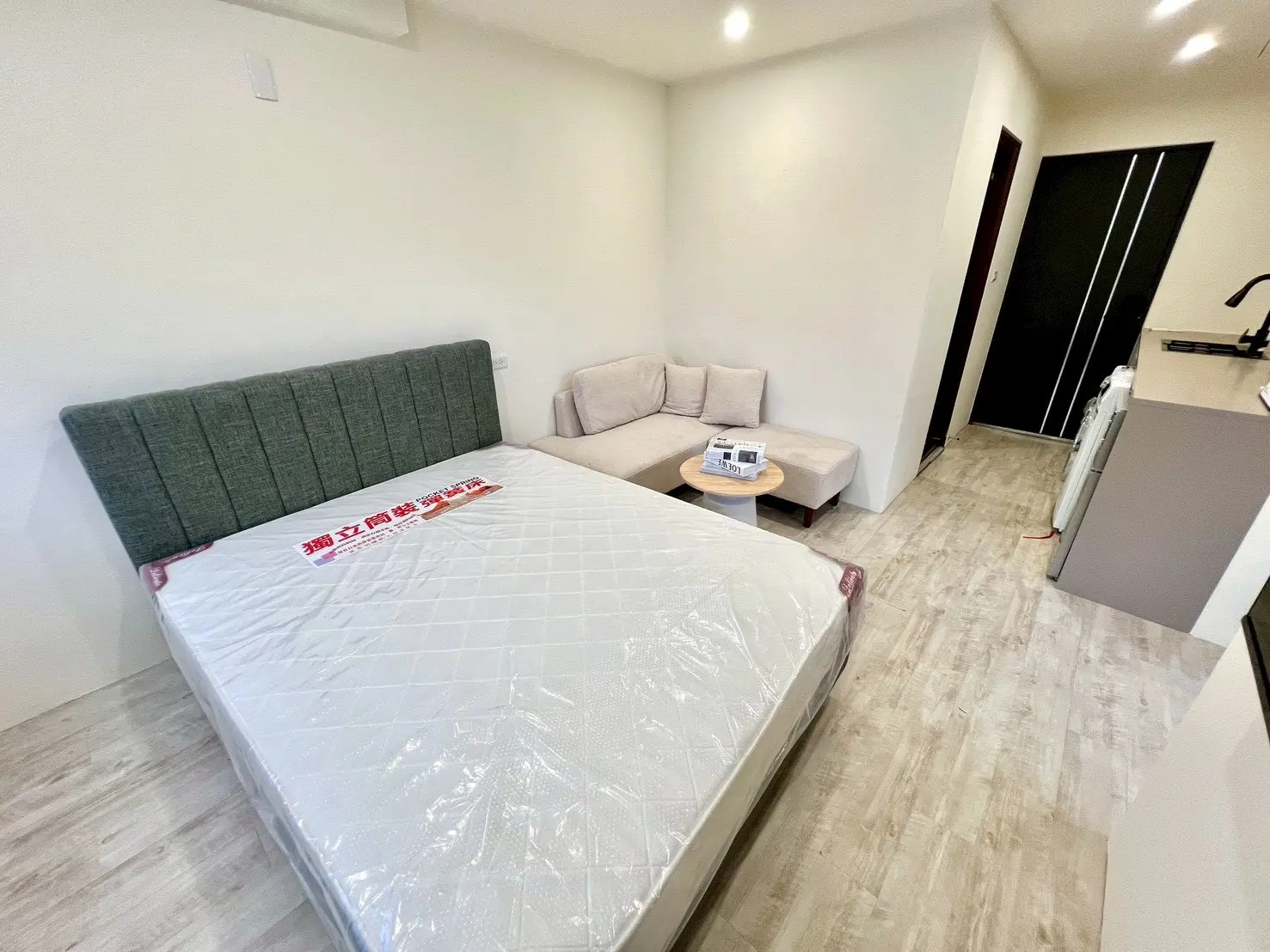 S 607428616 0