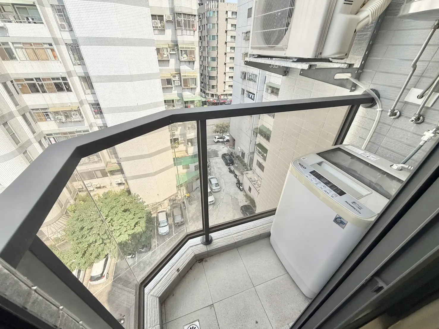 S 50487396 0