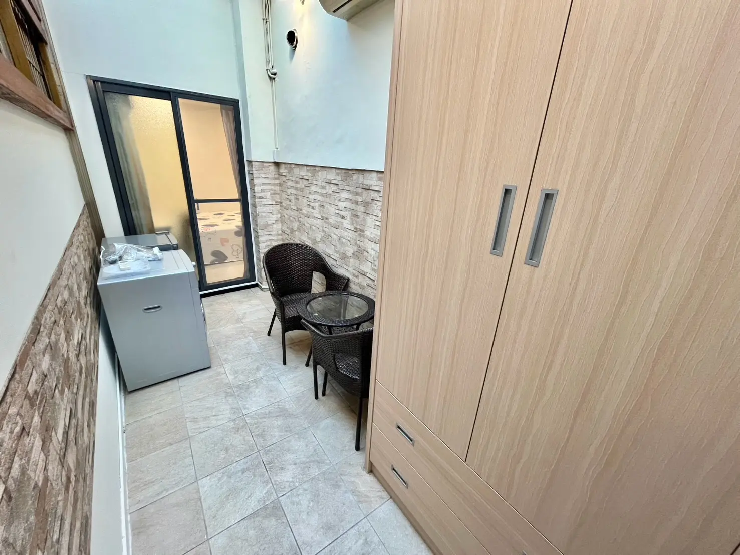 S 609329178 0