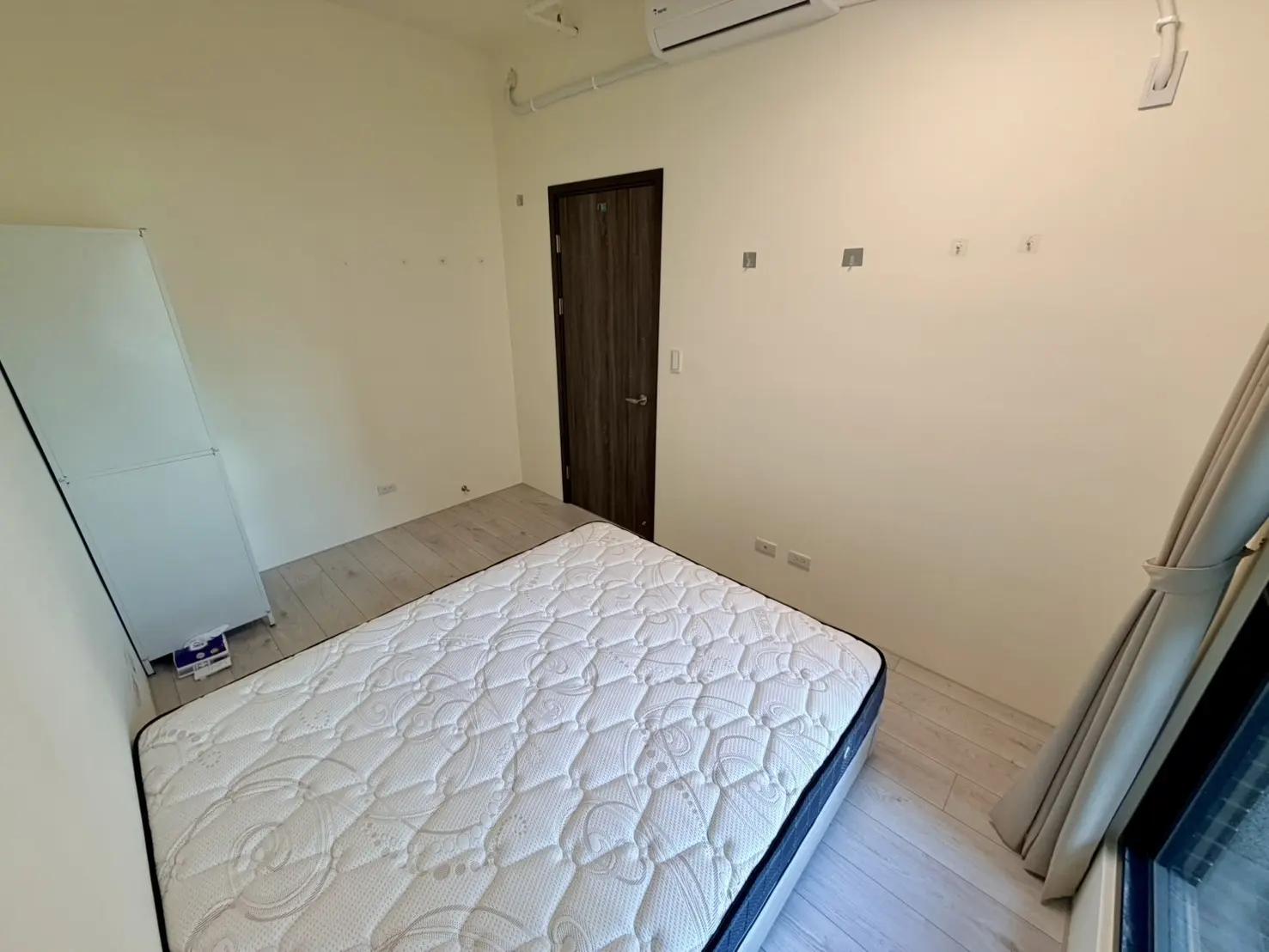 S 12025887 0