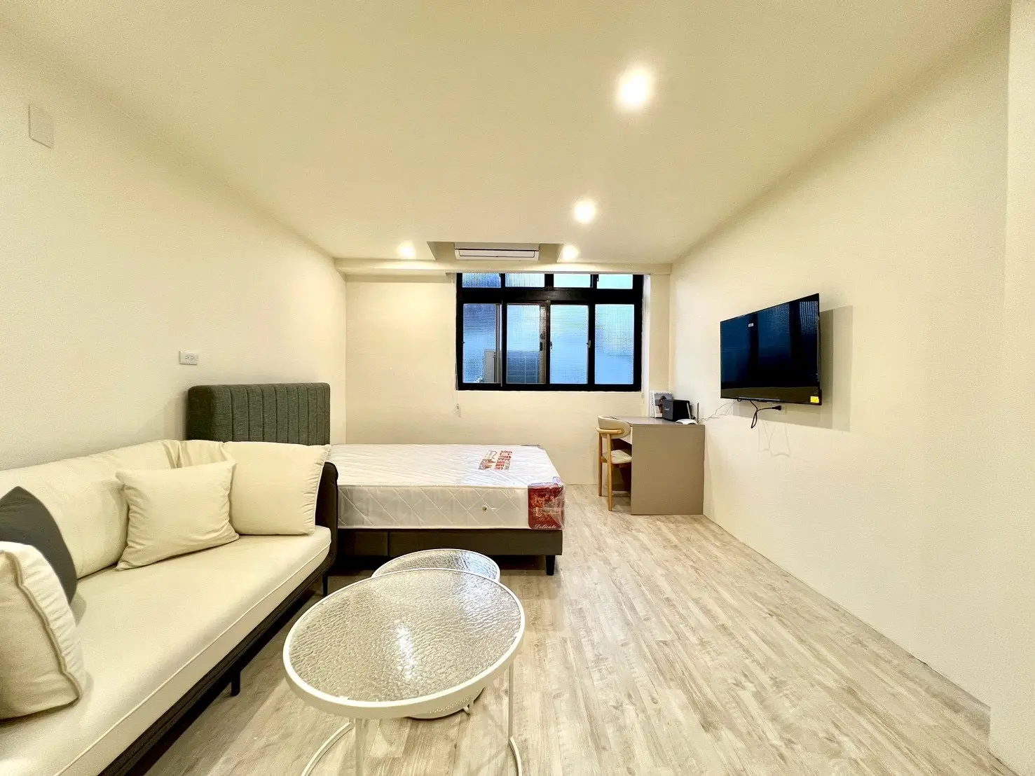 S 607428665 0