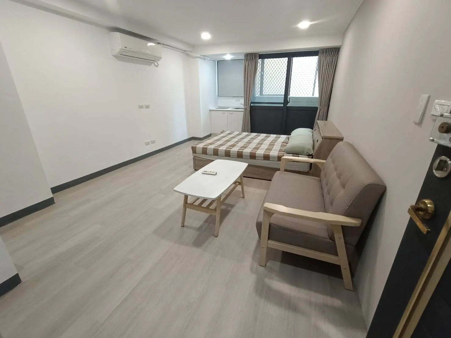 S 50577742 0