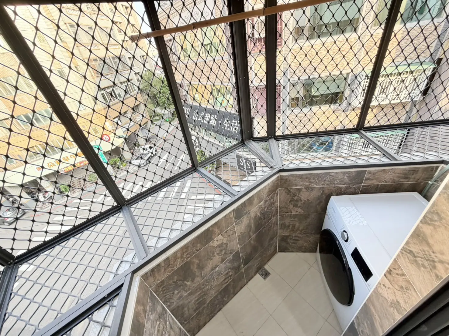 S 90439763 0