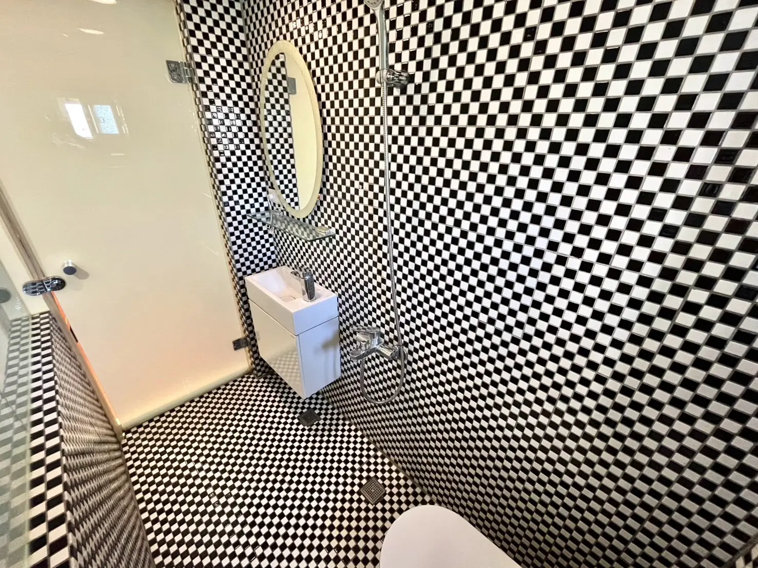 S 599048251 0