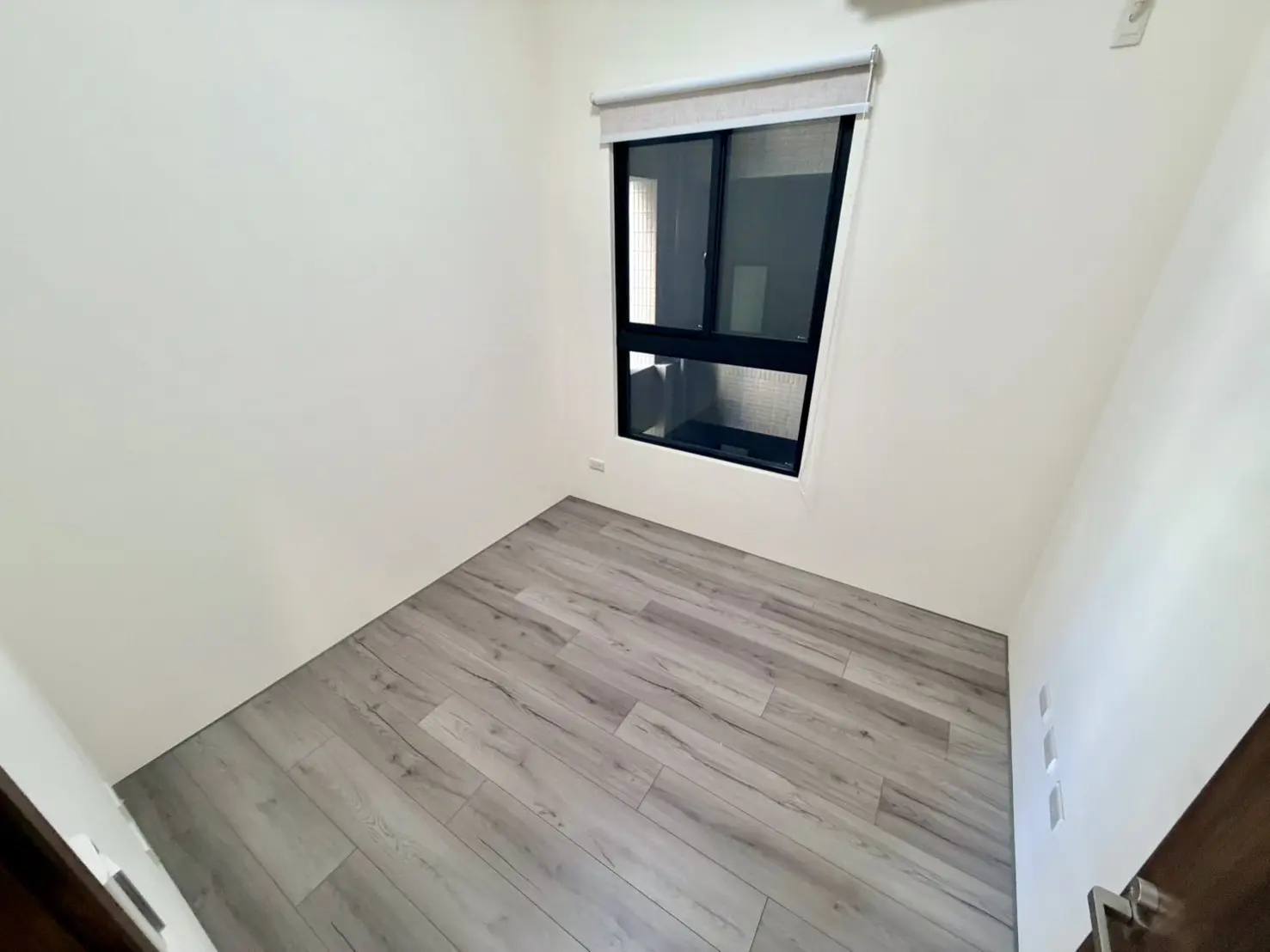 S 12558536 0