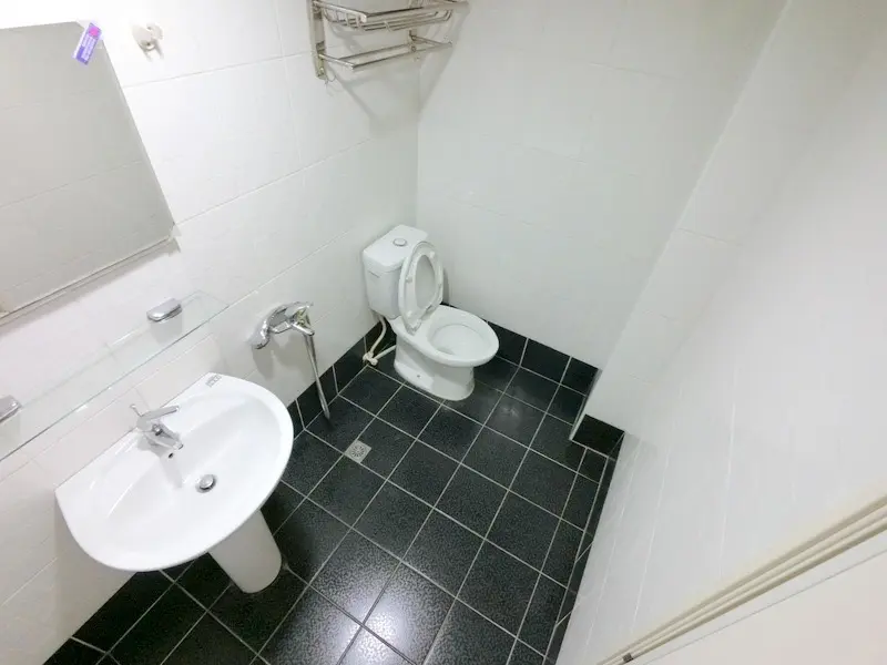 S 49848418 0