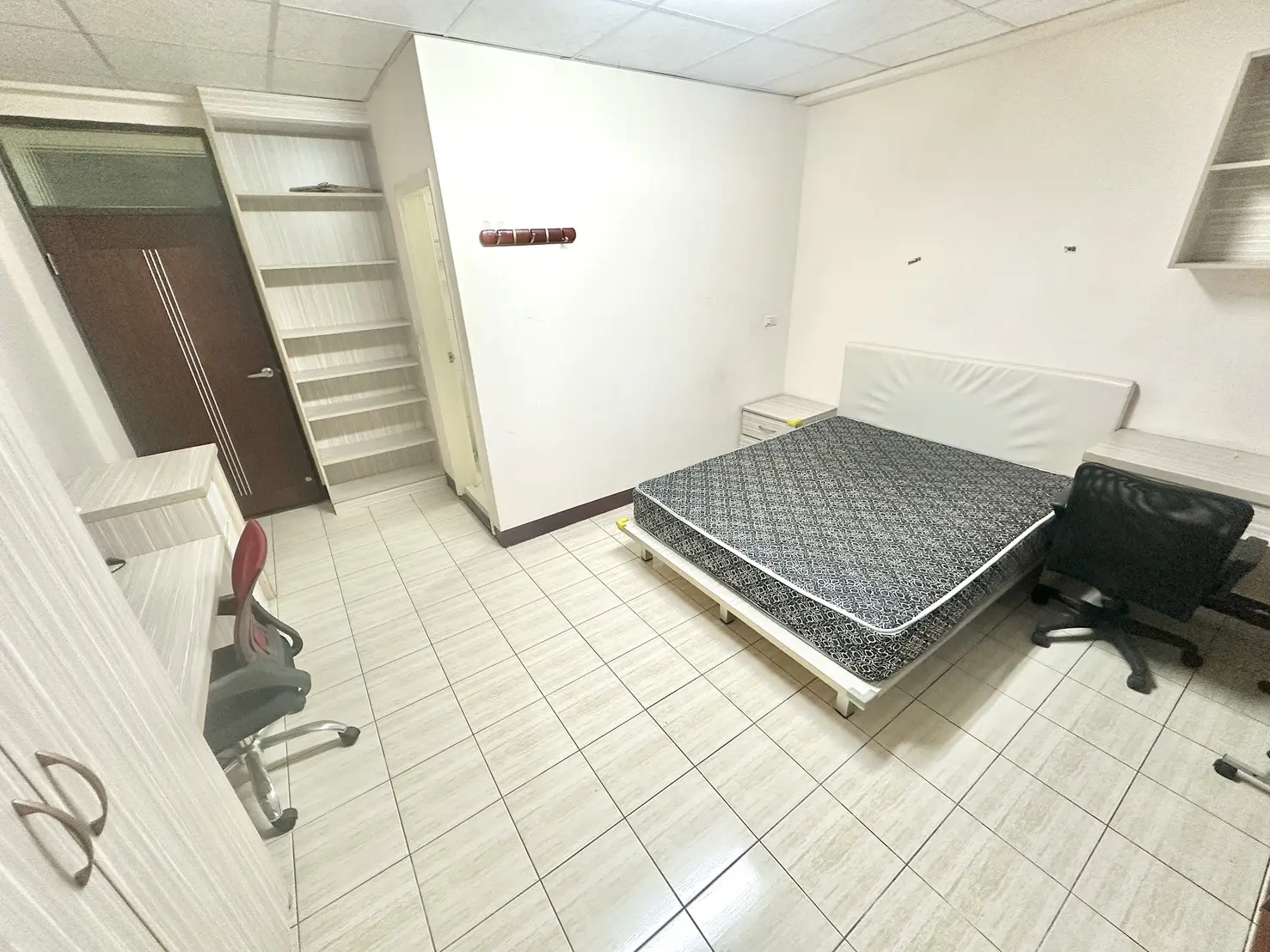 S 16351365 0