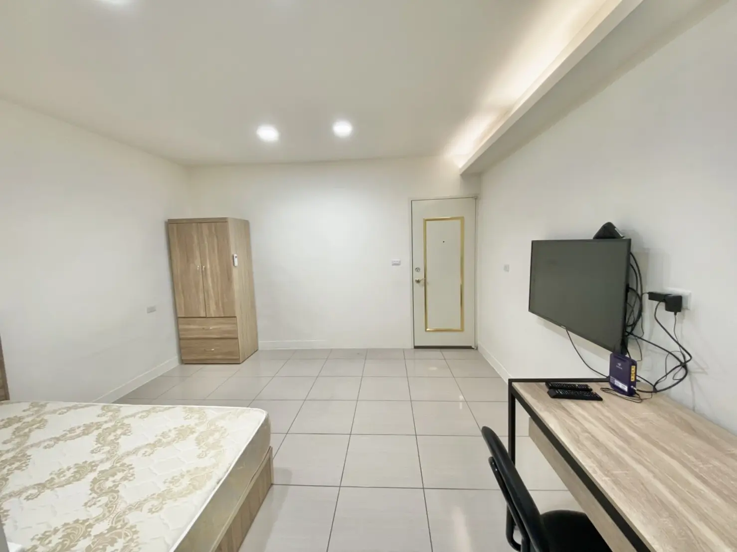 S 20586563 0