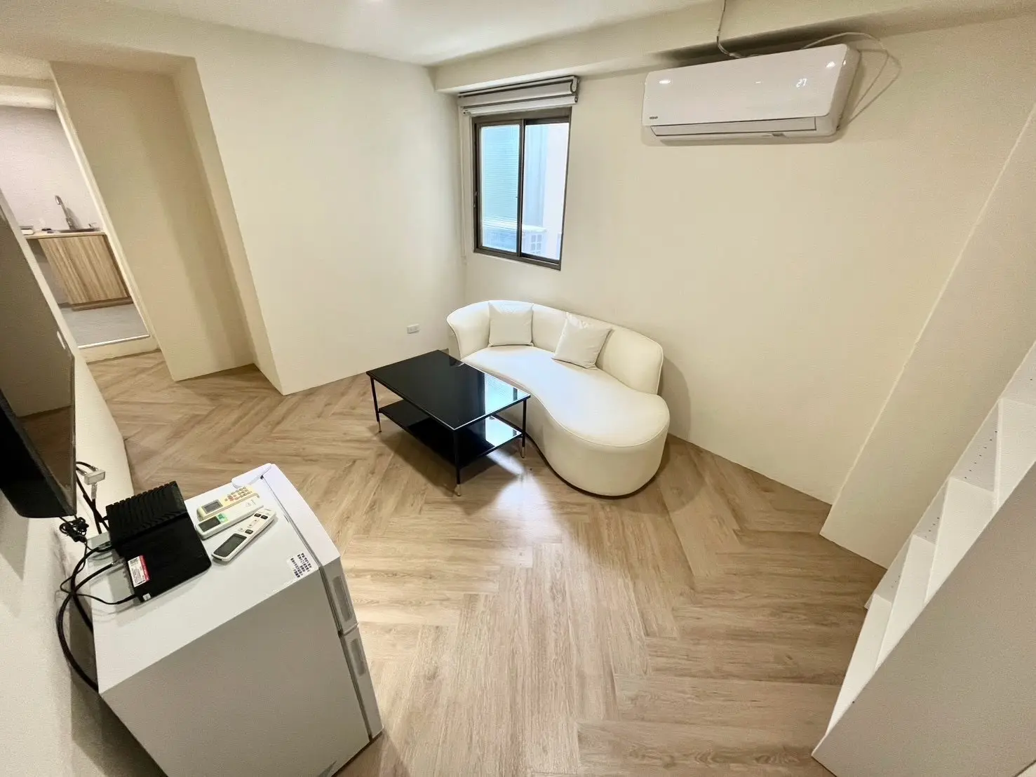 S 607428768 0