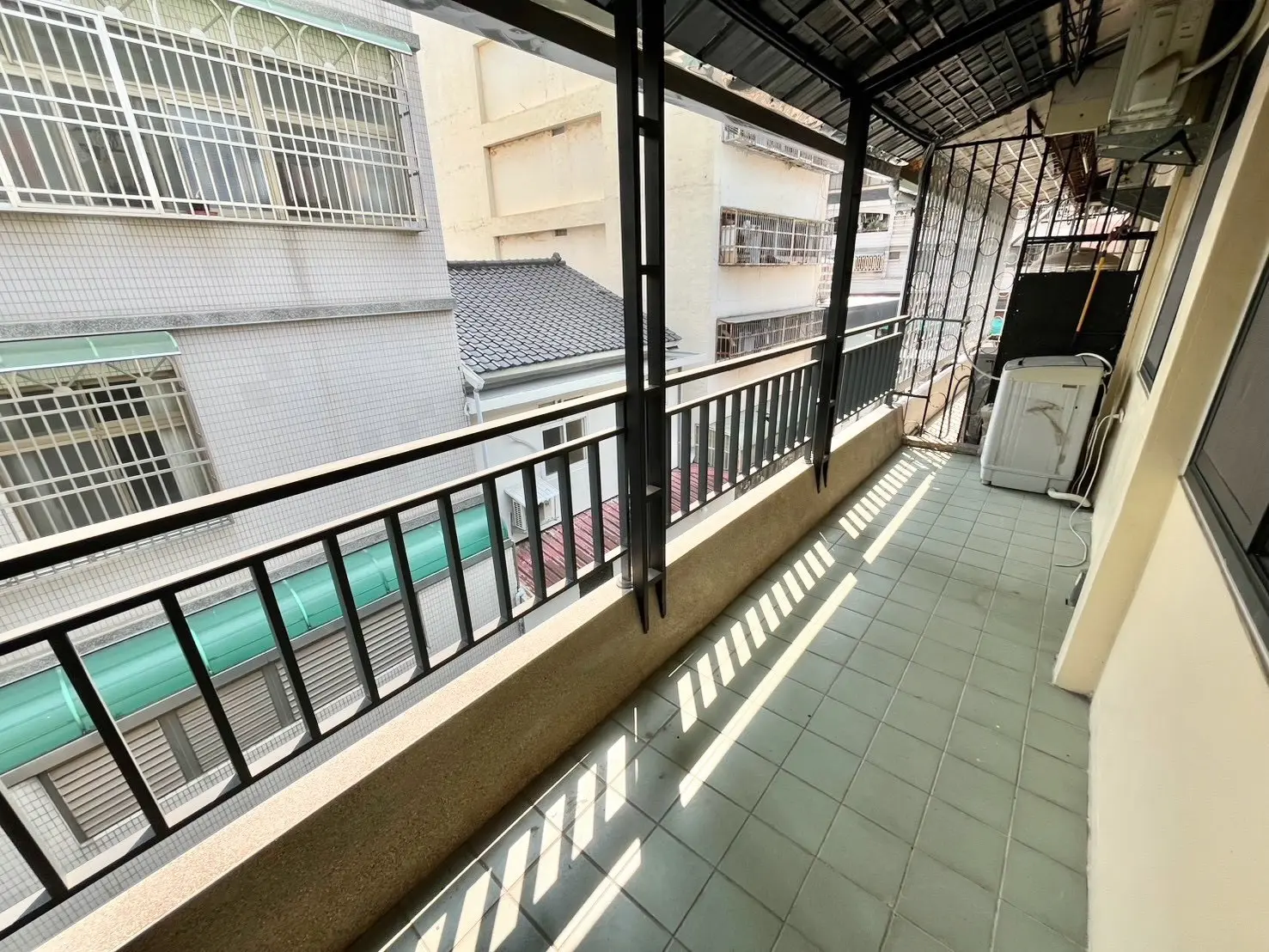 S 604626972 0