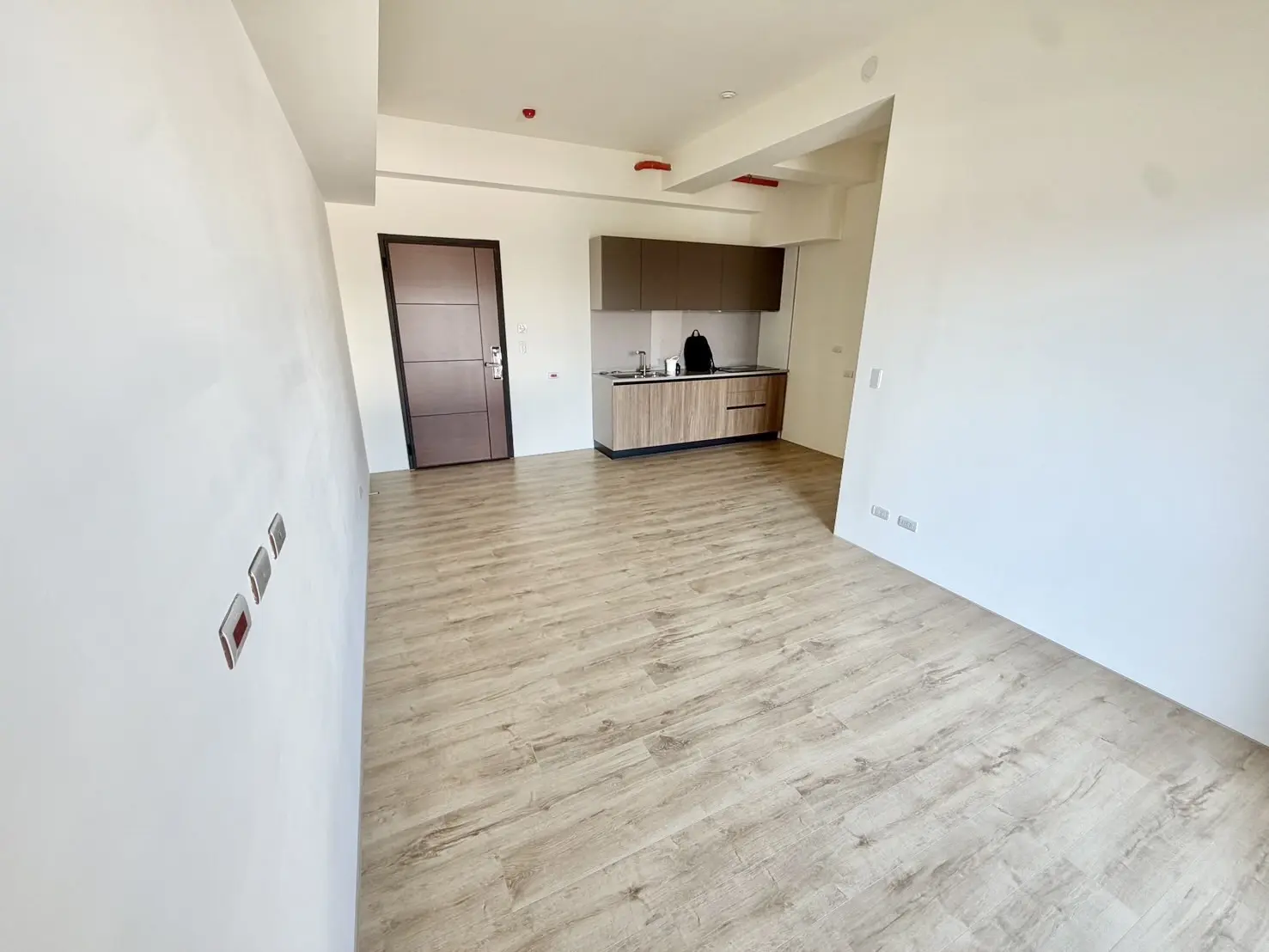 S 90096028 0