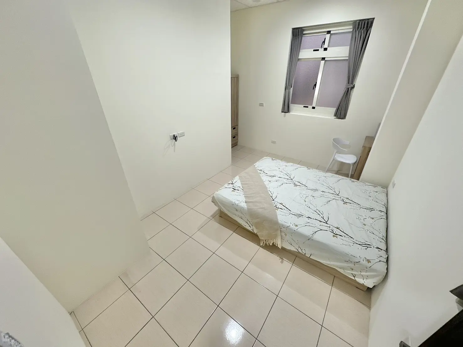S 90488932 0