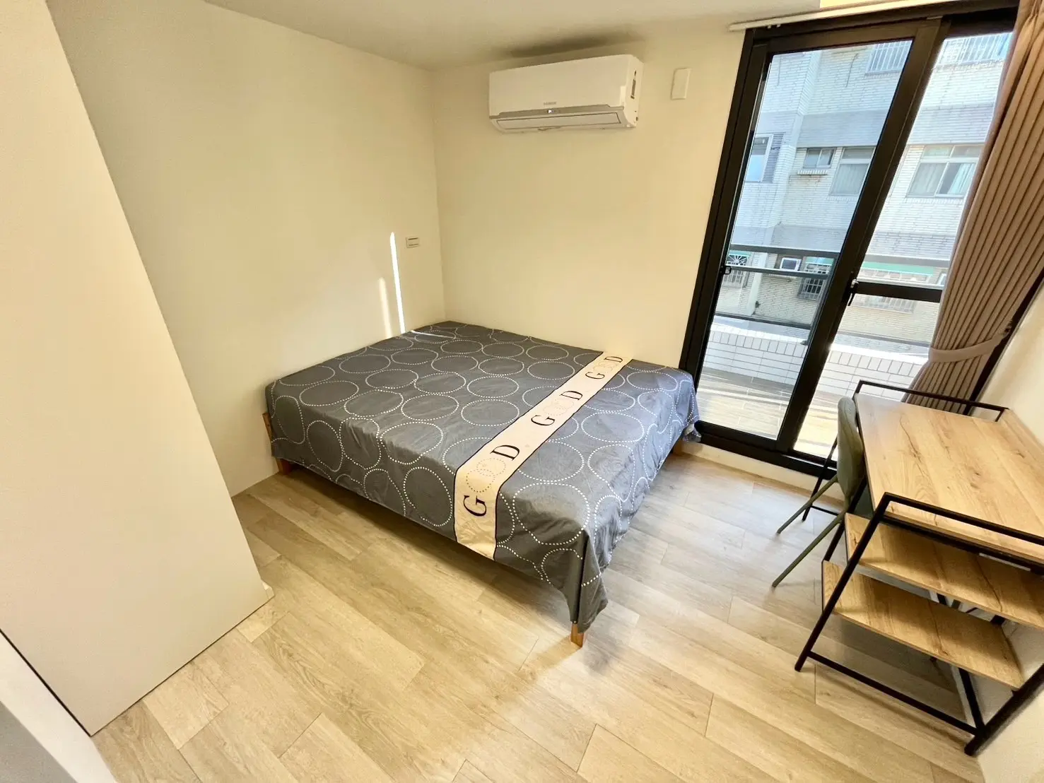 S 603799555 0